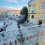 Castle House Center Tatil Evi