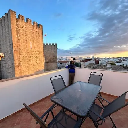 בית נופש Castle House Center