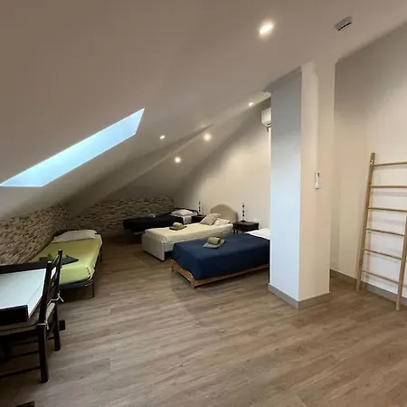 Castle House Center בית נופש לואה